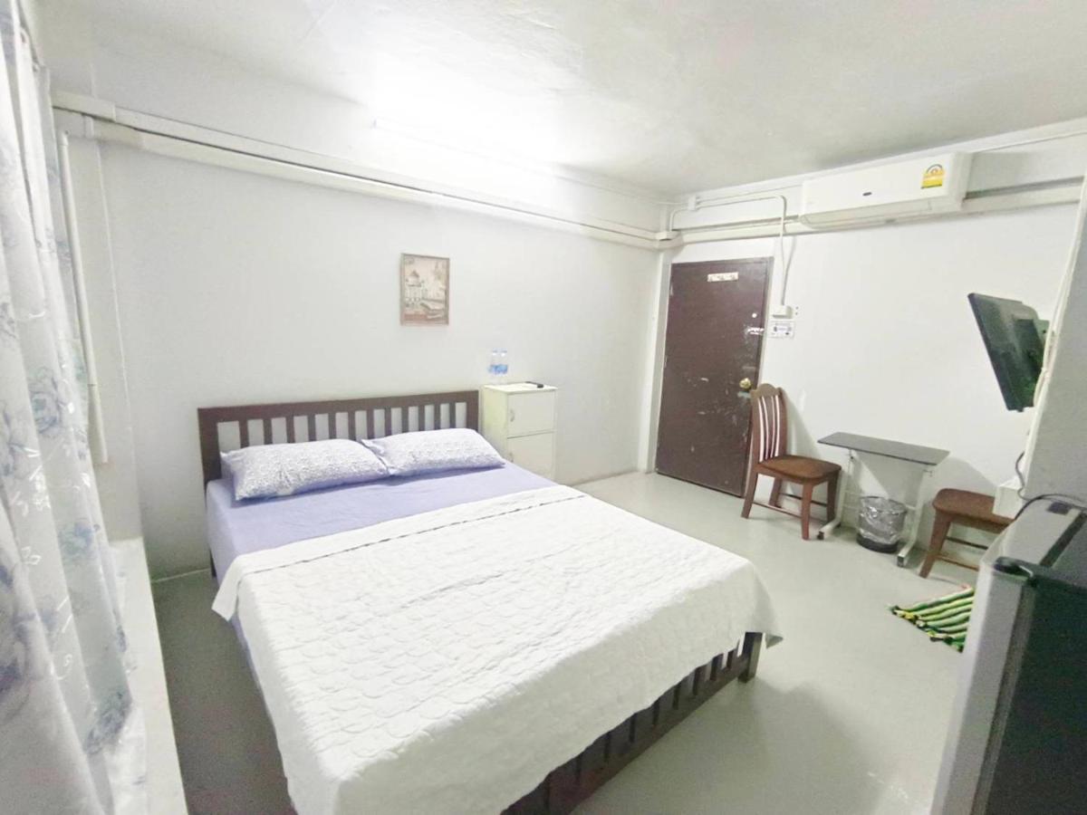ห้องพักสุขสบายวังหลัง Μπανγκόκ Εξωτερικό φωτογραφία