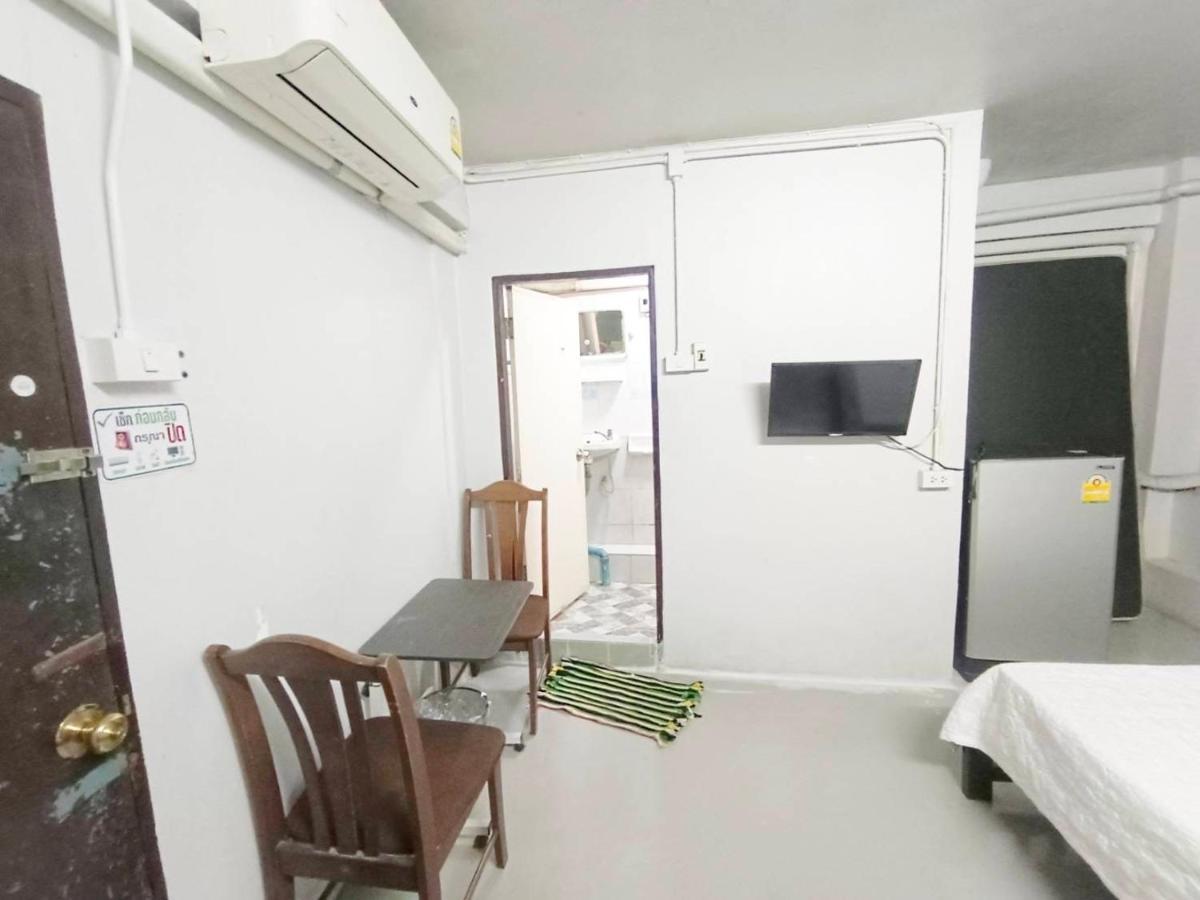 ห้องพักสุขสบายวังหลัง Μπανγκόκ Εξωτερικό φωτογραφία